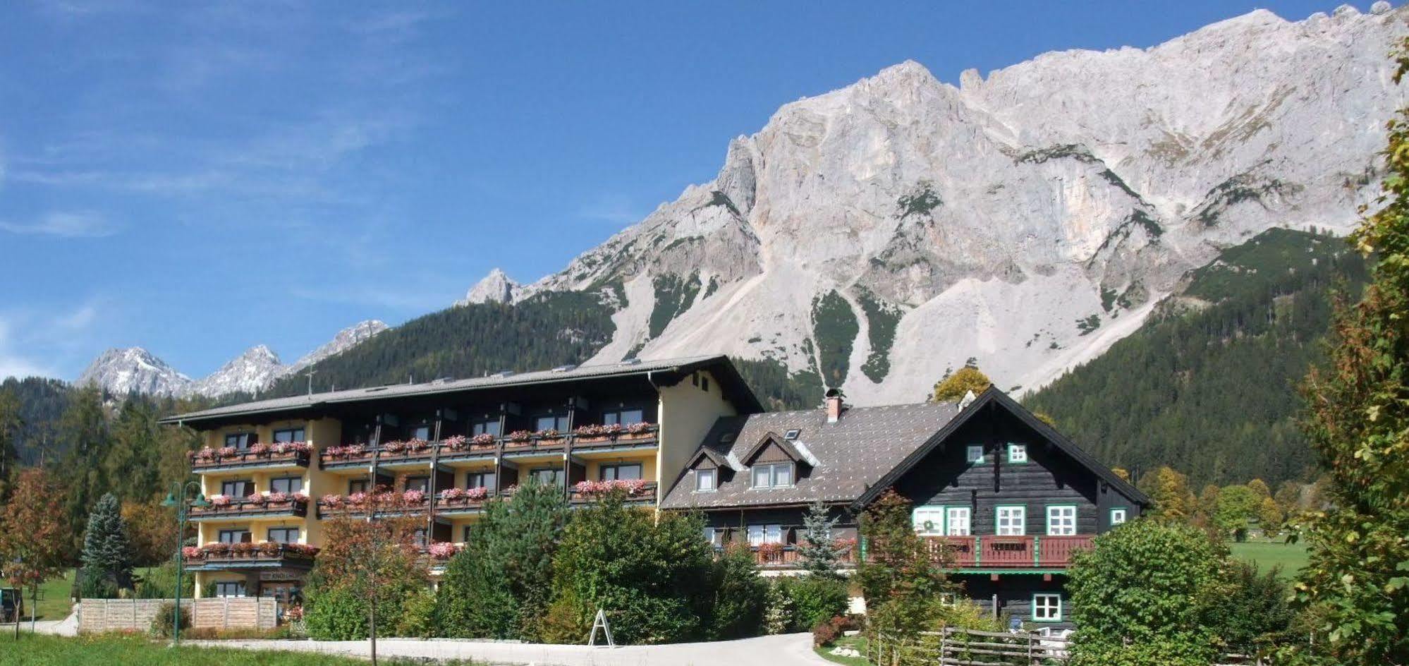 Ferienhotel Knollhof Ramsau am Dachstein Dış mekan fotoğraf