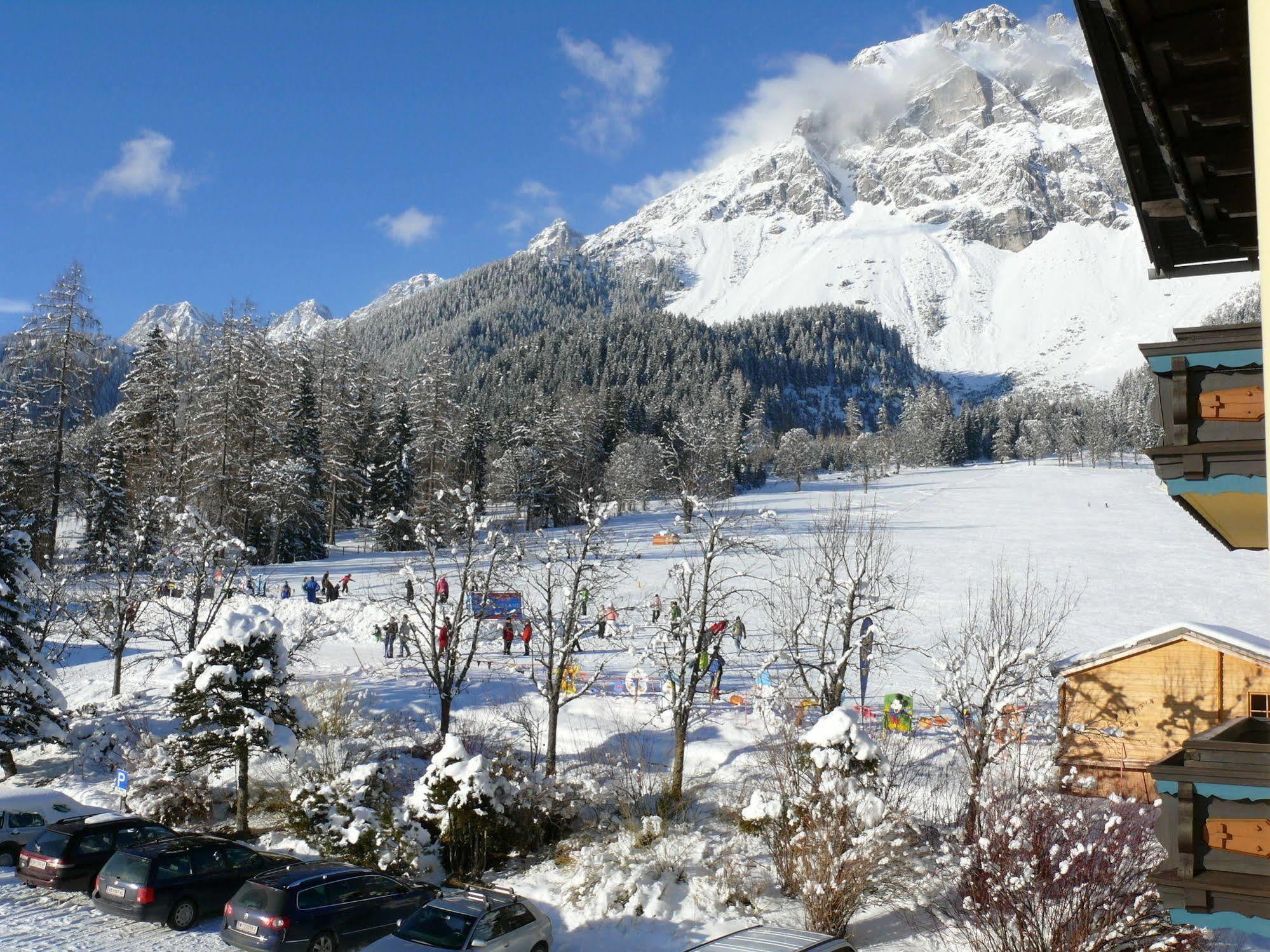Ferienhotel Knollhof Ramsau am Dachstein Dış mekan fotoğraf